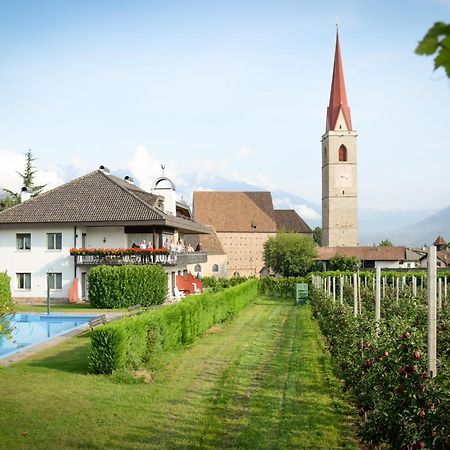 Pension Rebgut Bed & Breakfast Лана Екстериор снимка